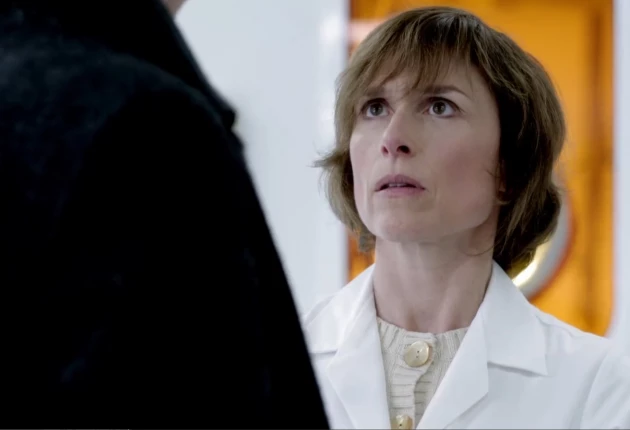 Кадр из сериала Шерлок 2 сезон